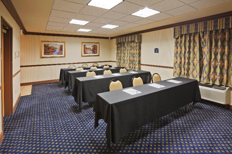 Holiday Inn Express Hotel And Suites Jenks By Ihg Ngoại thất bức ảnh